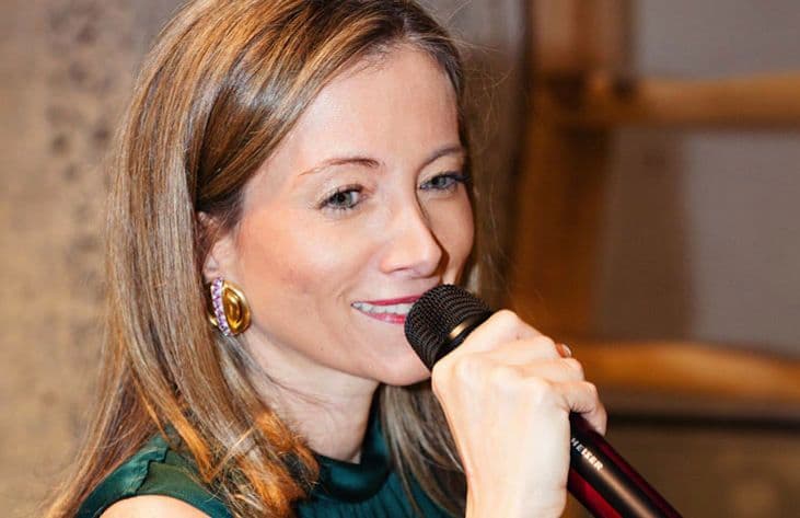 Miel de Botton performs at Hub Dot London